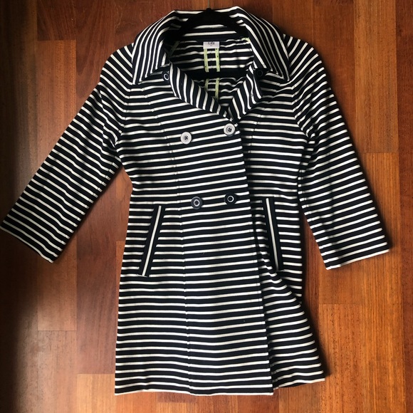 CABI Maritime Trench - Picture 5 of 6